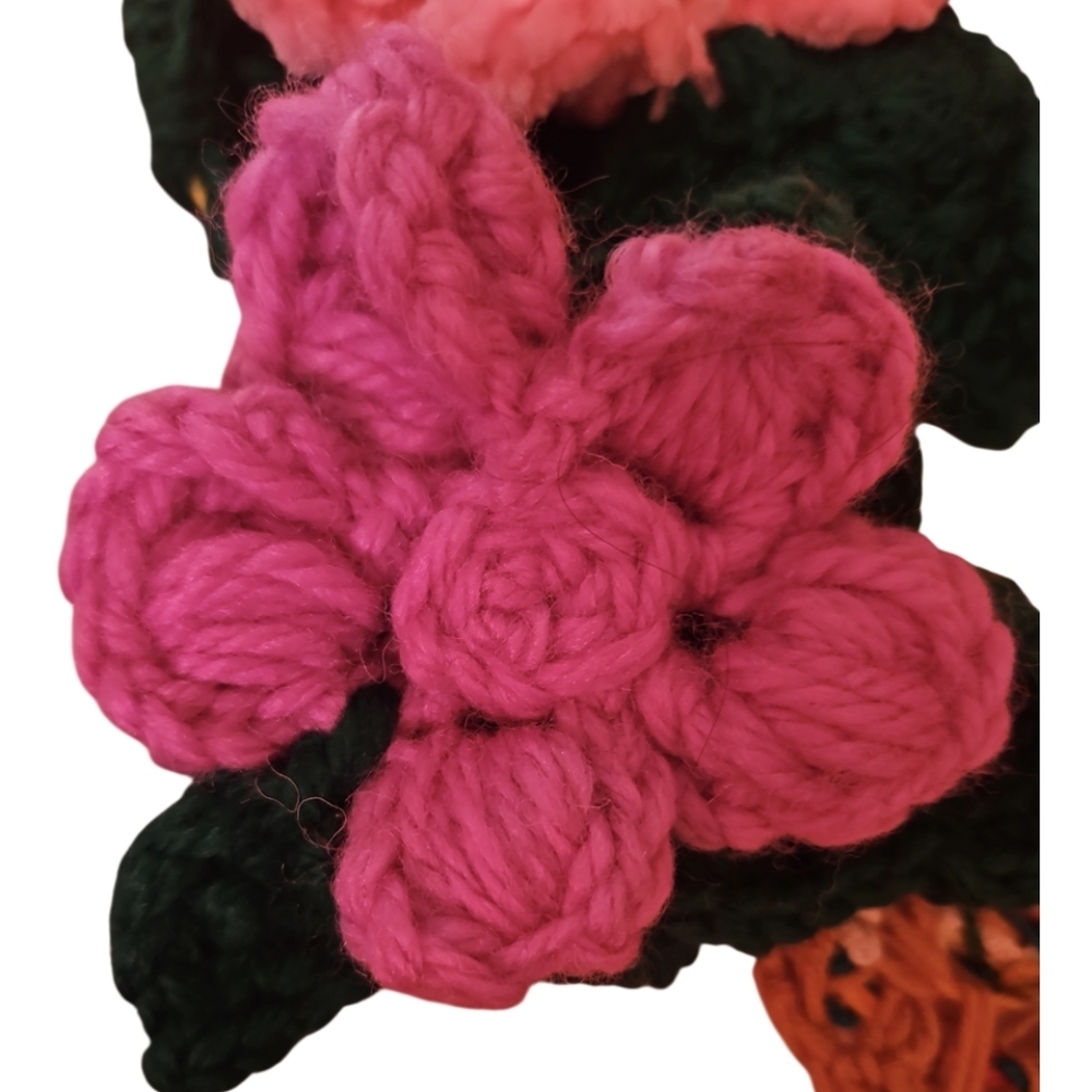 Handcrafted Bee Hive Crochet Floral Holiday Wreath Multicolored Knit Wall Decor - Picture 5 of 17